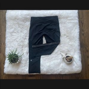 Lululemon Leggings Animal High Rise Mesh Size 6 Yoga Jogging Reflective Stripe